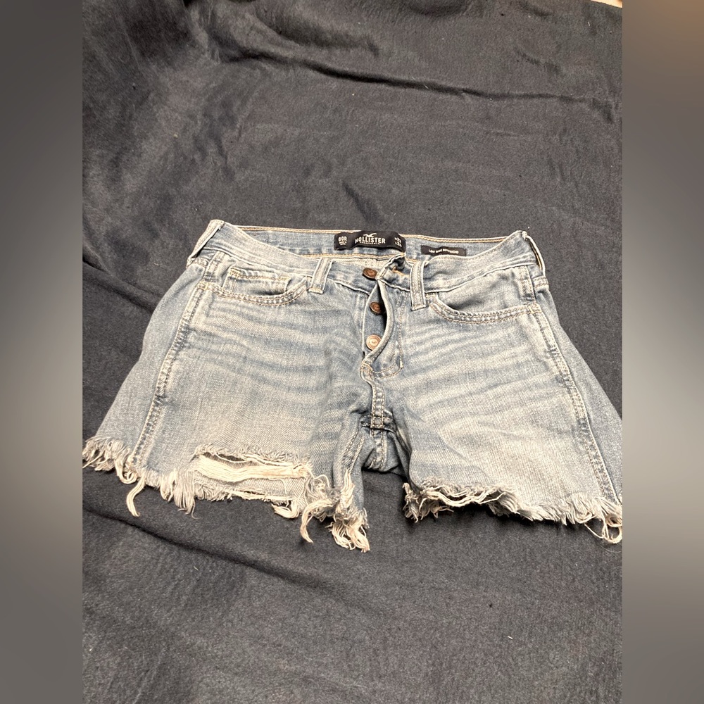 Hollister cutoff shorts size 23 or 00